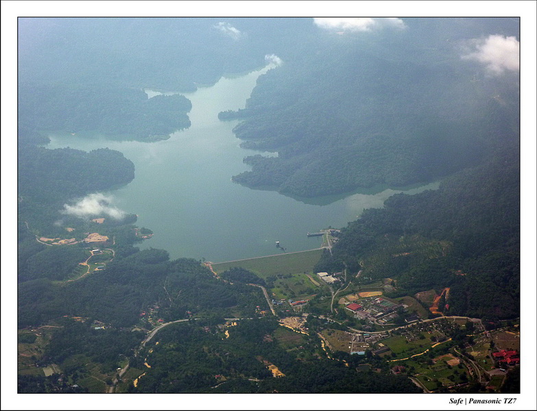 2011 - 08 - Dans les airs 09